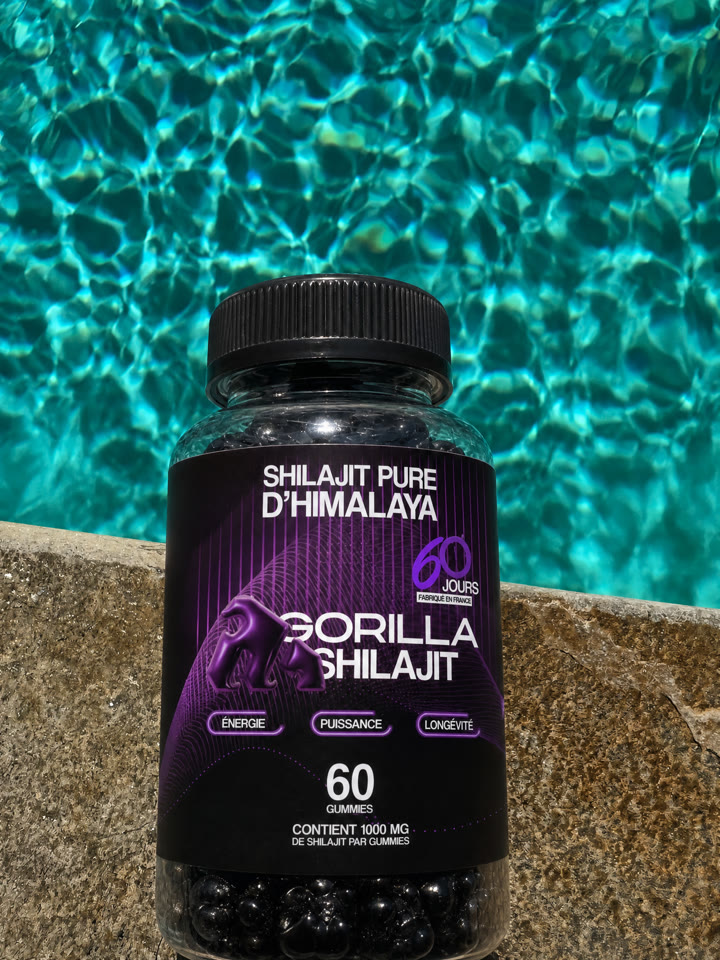 Gorilla Shilajit au bord de la piscine